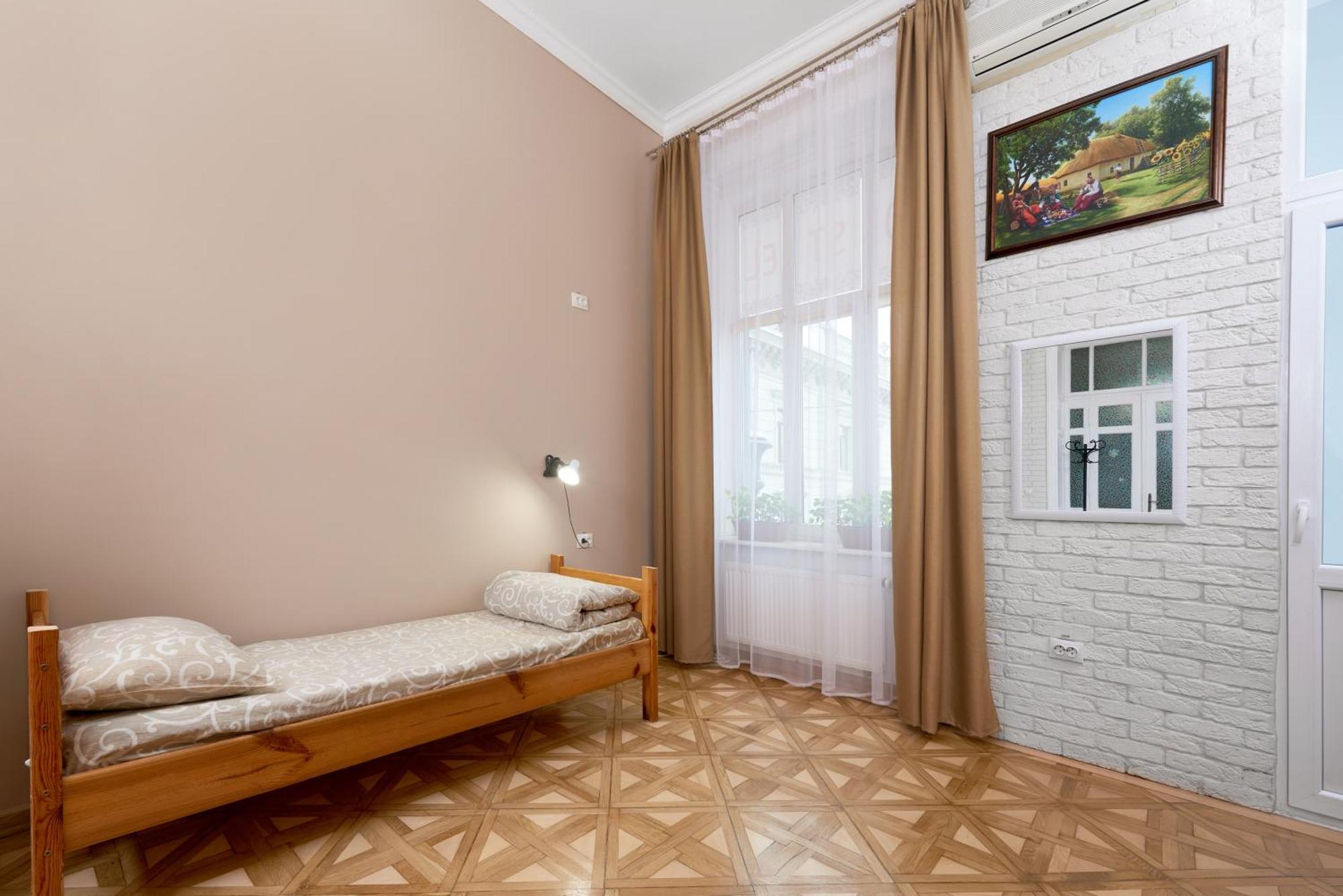Cossacks Hostel Lviv Bilik gambar