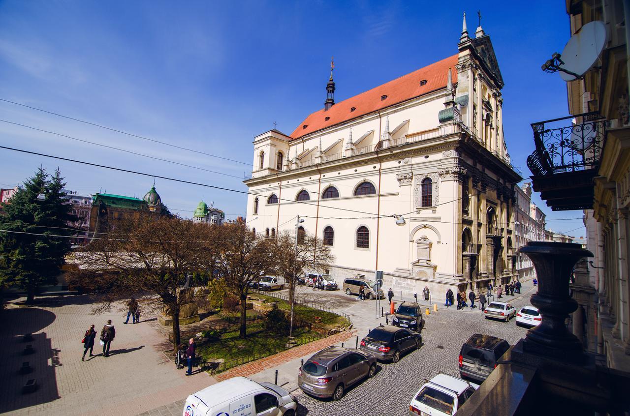 Cossacks Hostel Lviv Luaran gambar
