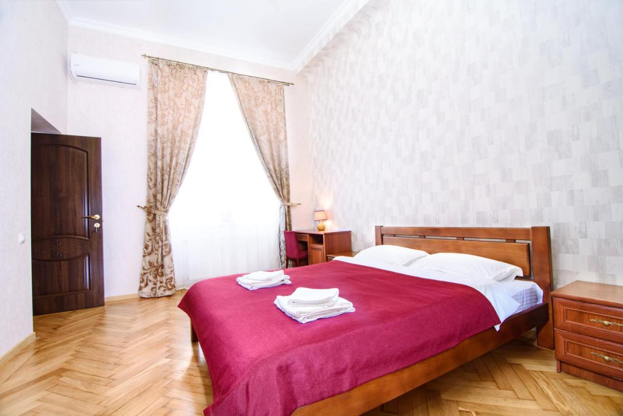 Cossacks Hostel Lviv Luaran gambar