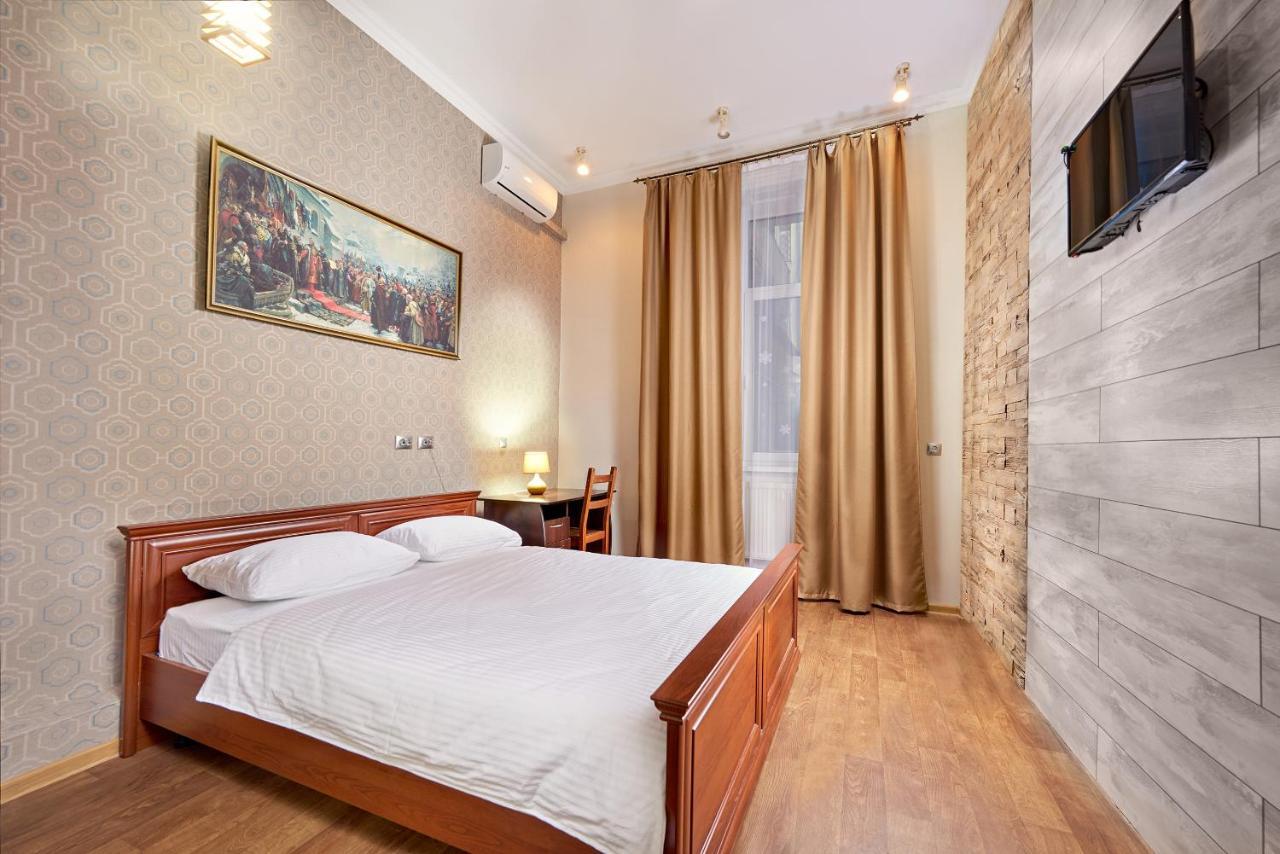 Cossacks Hostel Lviv Luaran gambar